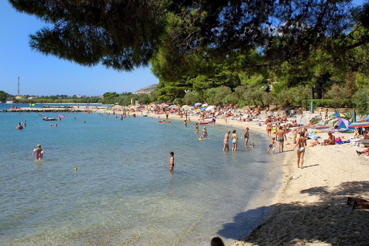 Apartments With A Parking Space Kastel Stafilic, Kastela - 16086 Dış mekan fotoğraf